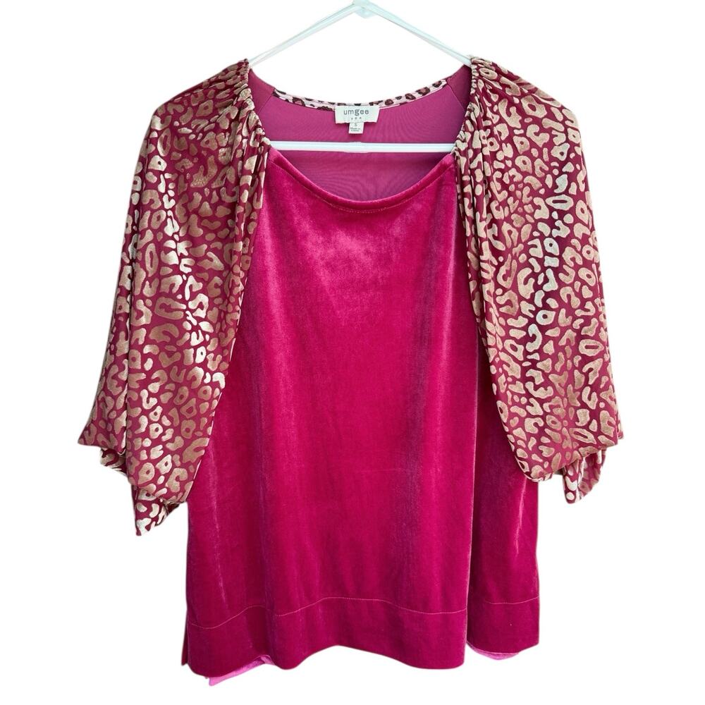 Umgee Pink Velvet Top with Metallic Animal Print Kimono Overlay